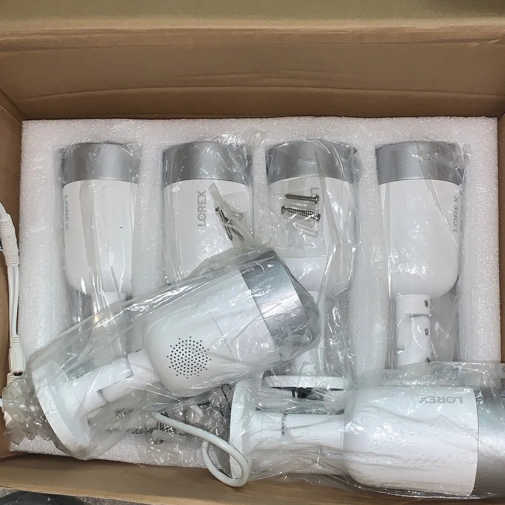 Lorex 4K Security Cameras (2 pack) NEW - Picture 6 of 7